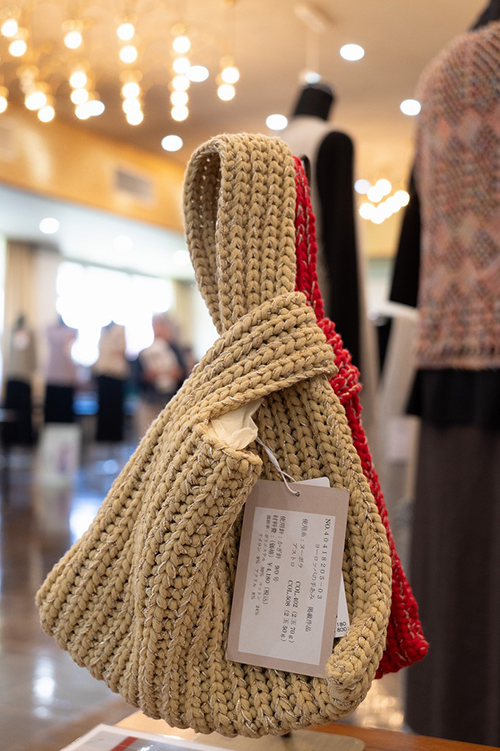 ワンハンドバッグ｜編み物キット | 毛糸のプロショップ ポプラ本店