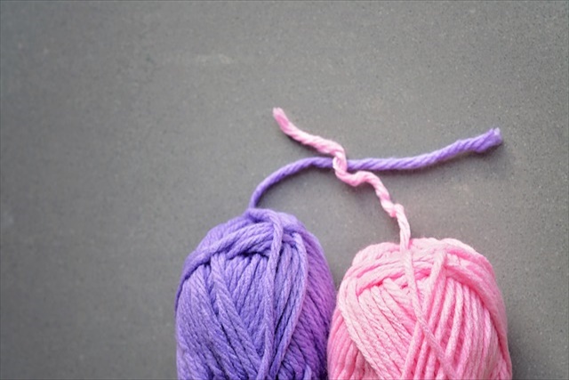 編み物のプチ知識！“糸の引き出し方”について